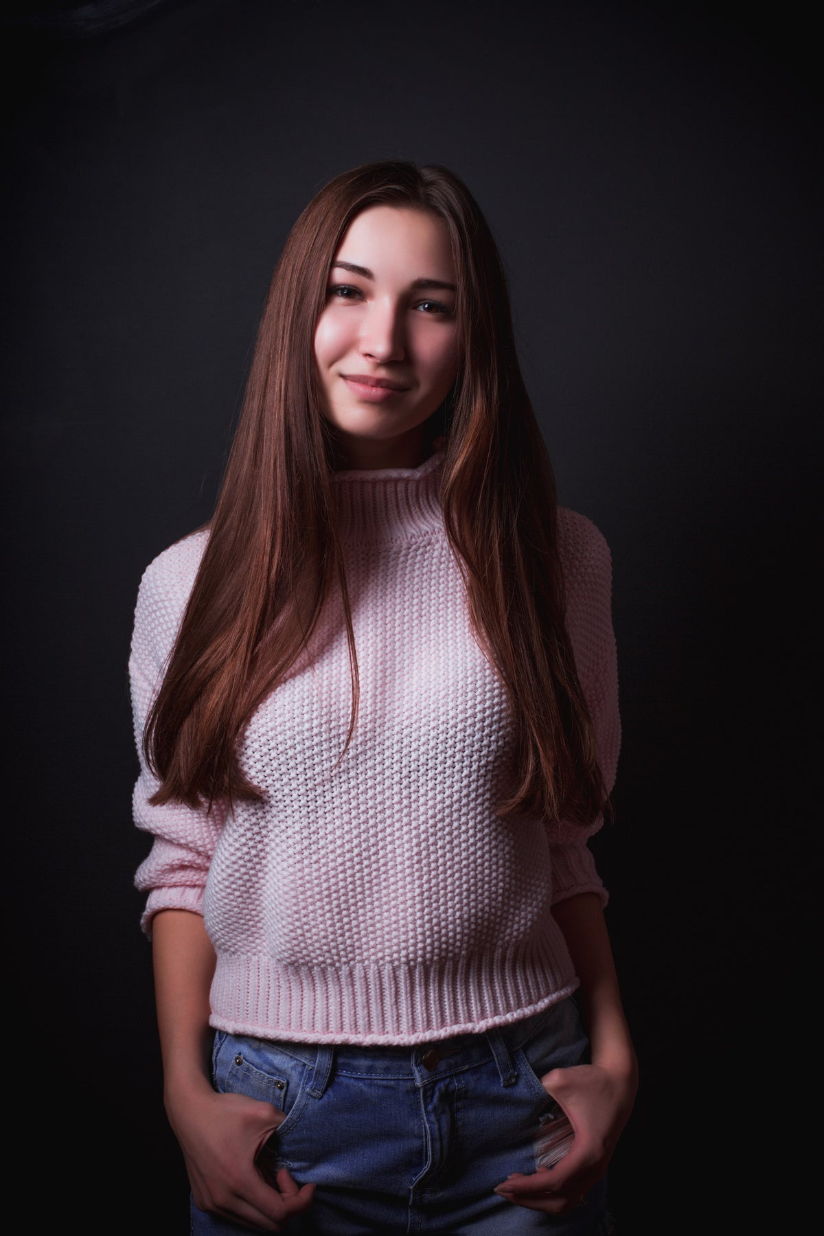 Womens light pink knitted long sleeved sweater